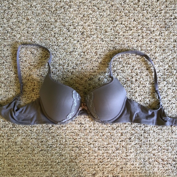 Victoria’s Secret bra 34C - Picture 6 of 6